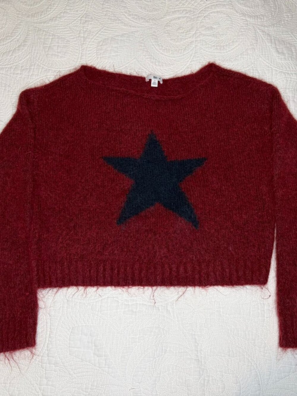 BP Fuzzy Red Star Sweater – Size S – Soft Knit Pullover